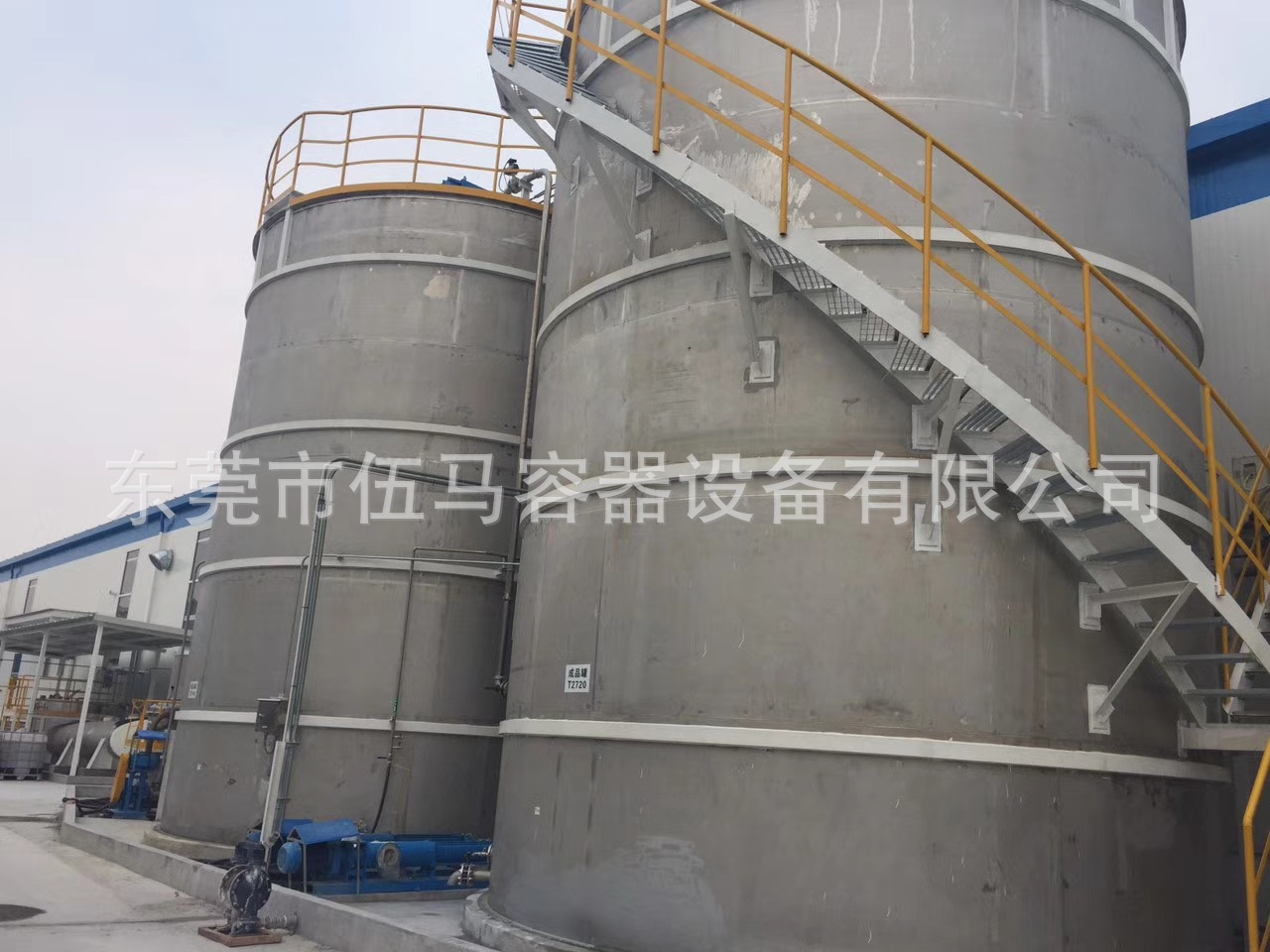 廠家供應(yīng)各種不銹鋼罐 立式儲存罐 316不銹鋼儲存罐 316L立式罐